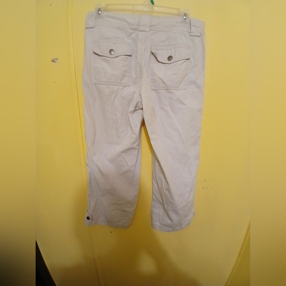 Capris - Picture 8 of 11